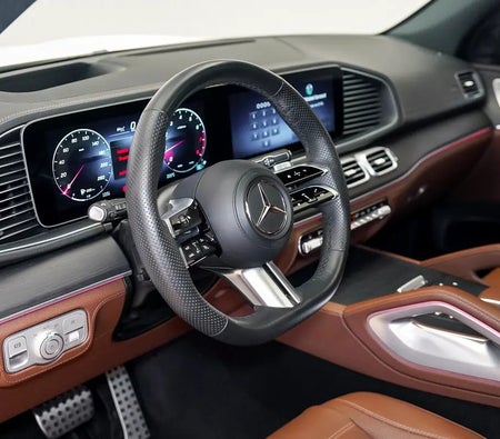 Bianca Mercedes Benz GLS 450 4MATIC Premium Plus 2024 Bianca Mercedes Benz GLS 450 4MATIC Premium Plus 2024