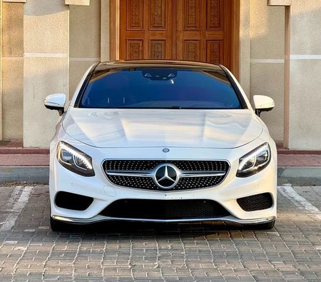 White Mercedes Benz S500 2015