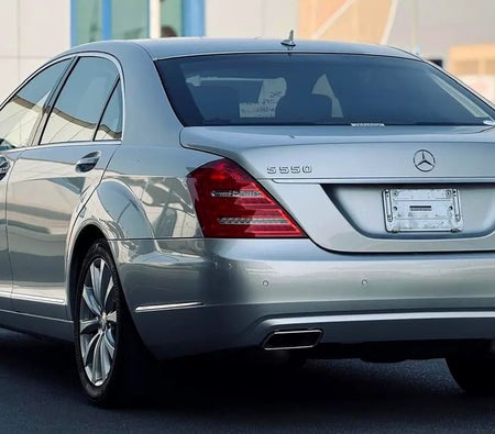 Silver Mercedes Benz S550 2012