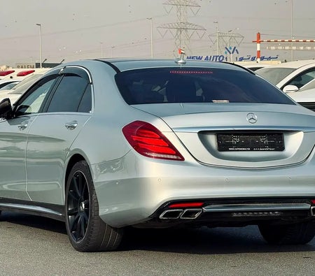 Silver Mercedes Benz S63 AMG 2014