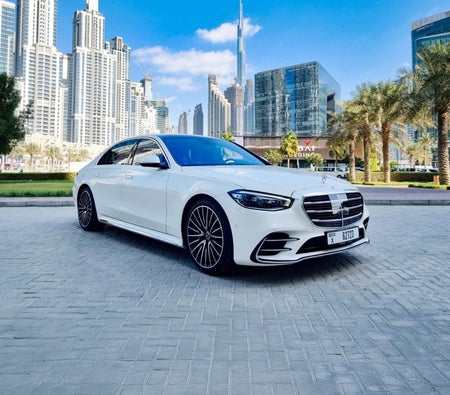 affitto Mercedesbenz S500 2022 in Dubai