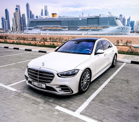 تأجير مرسيدس بنز إس 500 2022 في دبي
