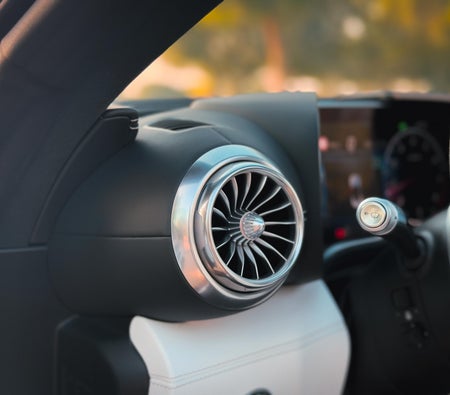 Mercedes Benz SL 63 AMG 2023