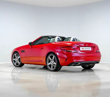 Kırmızı Mercedes Benz SLC 200 2017