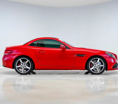 Kırmızı Mercedes Benz SLC 200 2017 Kırmızı Mercedes Benz SLC 200 2017