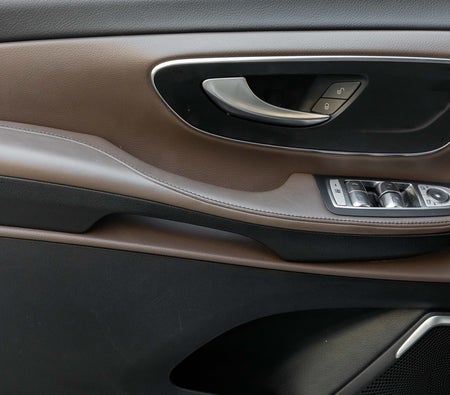 Mercedes Benz V Class 2021, photo 3 of 4