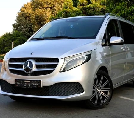 Mercedes Benz V250 2020, photo 1 of 4