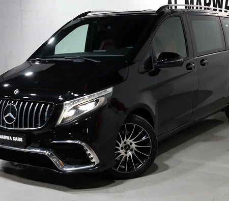 Mercedes Benz V250 2021, photo 1 of 4