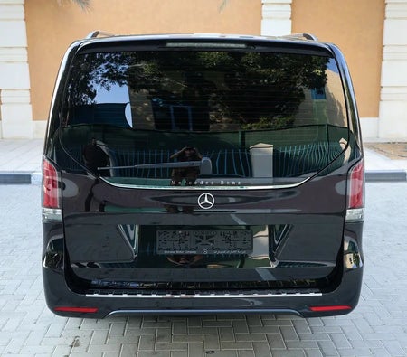 Mercedes Benz V 300  2025, photo 4 of 4