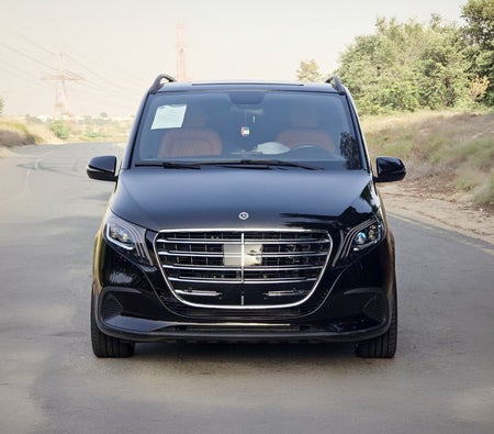Mercedes Benz V250 2024, photo 2 of 4