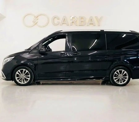 Black Mercedes Benz Viano 2018