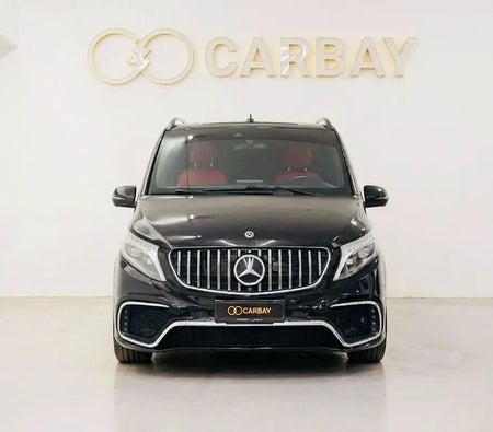Black Mercedes Benz Viano 2018