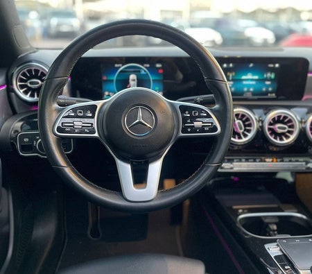 Mercedes Benz A200 AMG 2019, photo 4 of 4