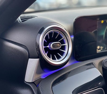 Mercedes Benz A200 AMG 2020, photo 4 of 4