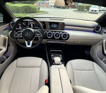 Bleu Mercedes Benz A220 2022 Bleu Mercedes Benz A220 2022
