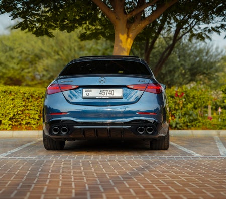 Mercedes Benz AMG C43 2023, photo 3 of 4