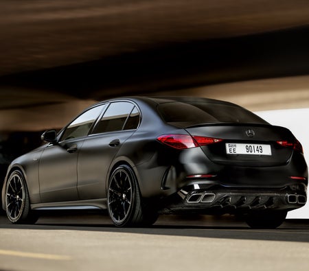 Mercedes Benz AMG C43 2023
