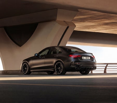 Mercedes Benz AMG C43 2023