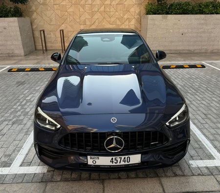 Mercedes Benz AMG C43 2023