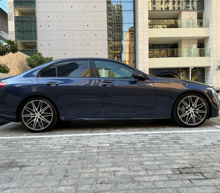 Mercedes Benz AMG C43 2023