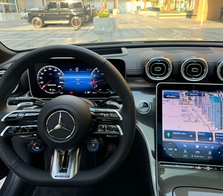 Mercedes Benz AMG C43 2023