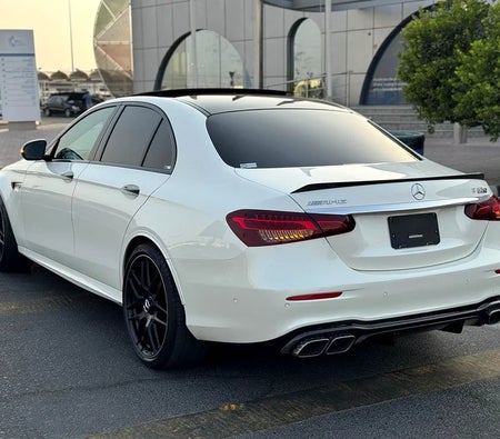 Mercedes Benz AMG E63 S 2021, photo 4 of 4