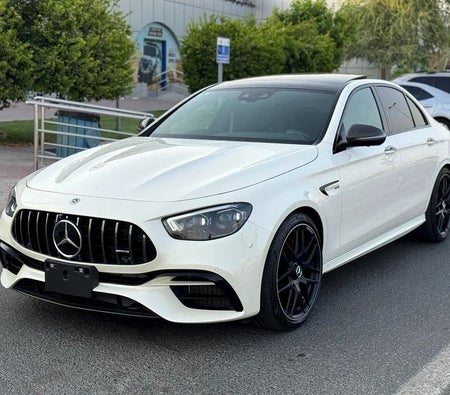 Mercedes Benz AMG E63 S 2021, photo 2 of 4