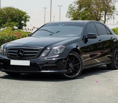 Black Mercedes Benz AMG E63 2010