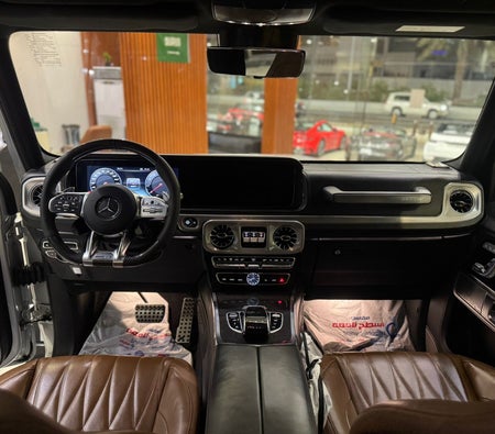 Silver Mercedes Benz G63 AMG 4x4 2022