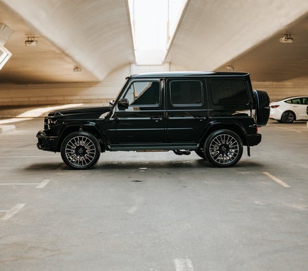 Mercedes Benz AMG G63 2025