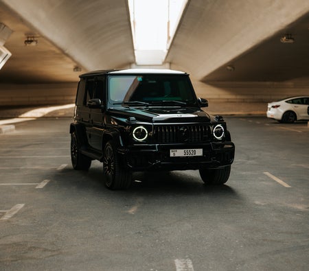 Mercedes Benz AMG G63 2025