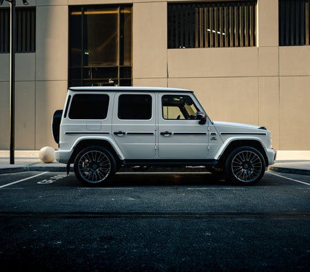 Mercedes Benz G63 AMG 2025, photo 2 of 4