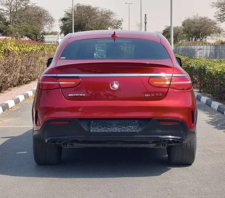 Rot Mercedes Benz AMG GLE 43 2018