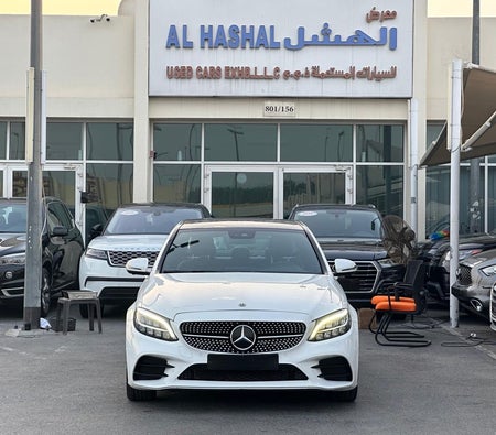 Mercedes Benz C200 2019, photo 2 of 4