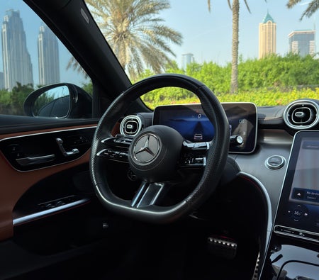 Mercedes Benz C200 2024