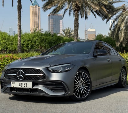 Mercedes Benz C200 2024