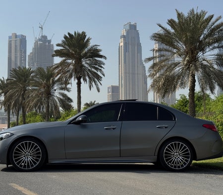 Mercedes Benz C200 2024