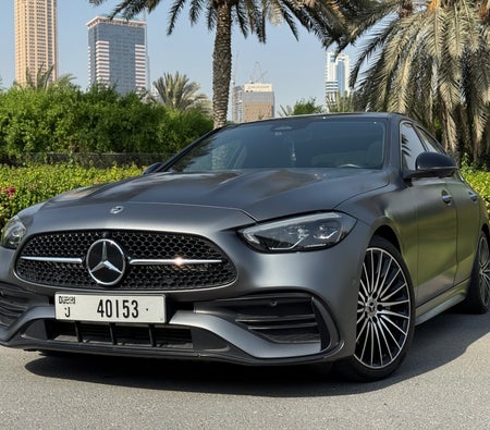 Mercedes Benz C200 2024