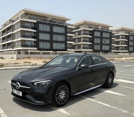 Mercedes Benz C200 2025
