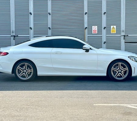 Blanc Mercedes Benz C200 2020