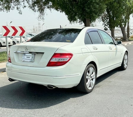 Mercedes Benz C200 2009, photo 4 of 4