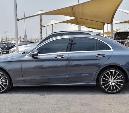 Mercedes Benz C300 Luxury 2015, photo 2 of 4
