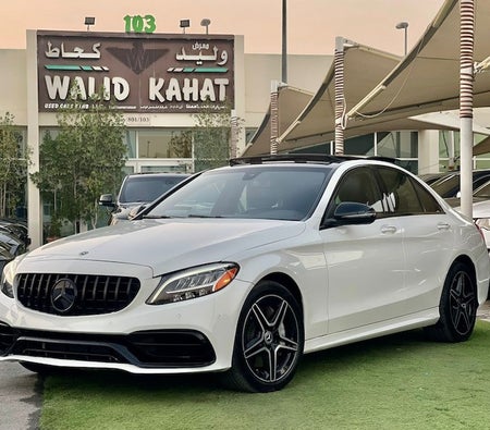 Mercedes Benz C300 Luxury 2020, photo 2 of 4