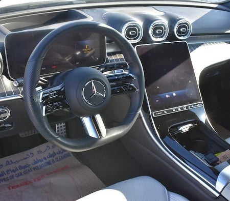 Mercedes Benz C300 Luxury 2022, photo 3 of 4