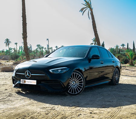 Schwarz Mercedes Benz C 2023