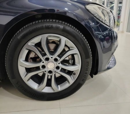 Mercedes Benz C200 2016, photo 3 of 4