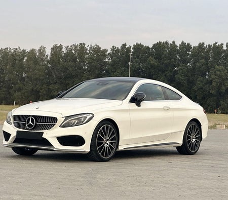 Mercedes Benz C200 2018, photo 2 of 4
