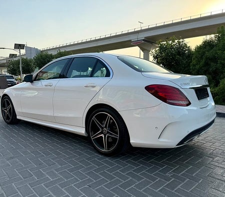 Mercedes Benz C200 2018, photo 3 of 4