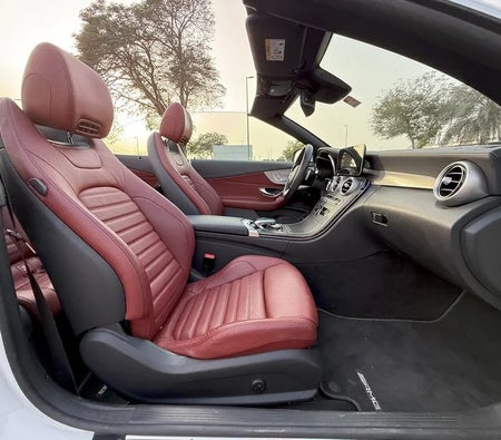 Weiß Mercedes Benz C200 2021