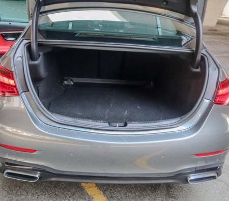 Mercedes Benz C200 2023